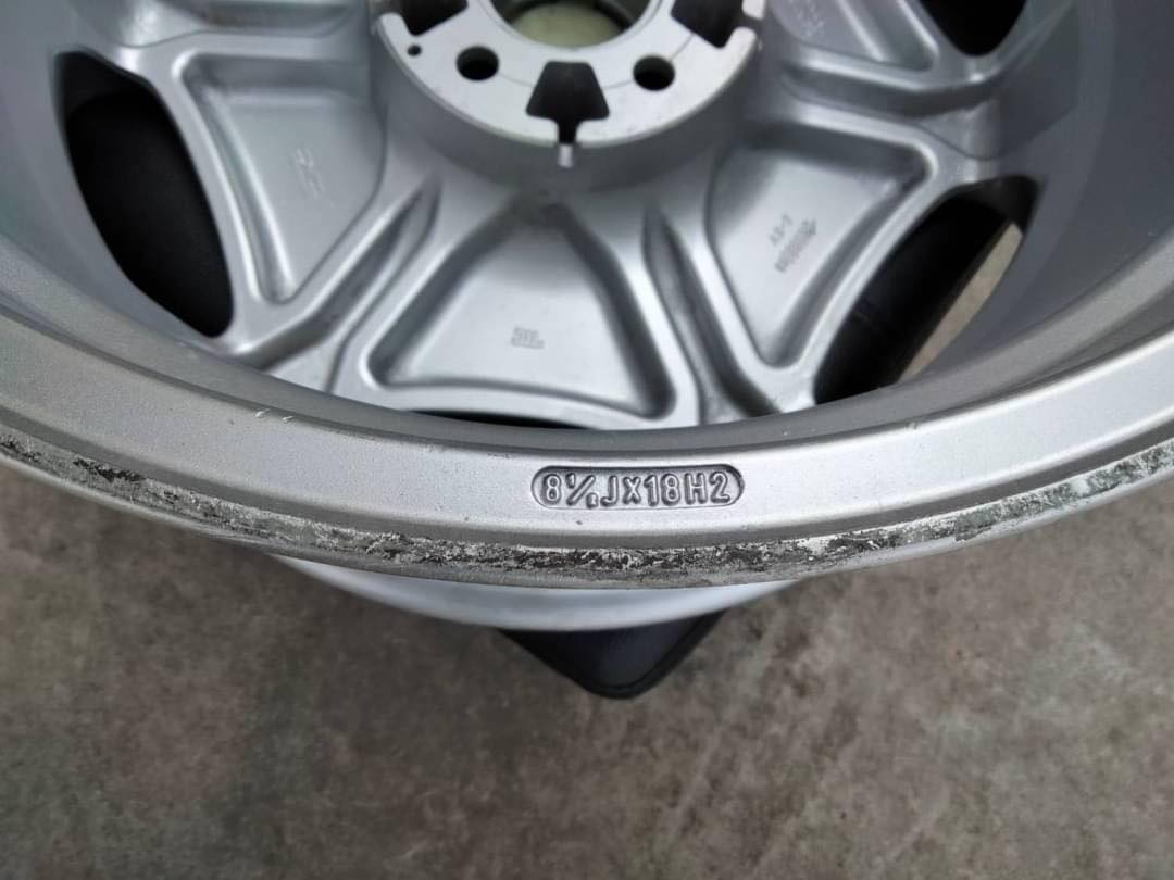 ล้อแท้ carlsson 1/6 18"