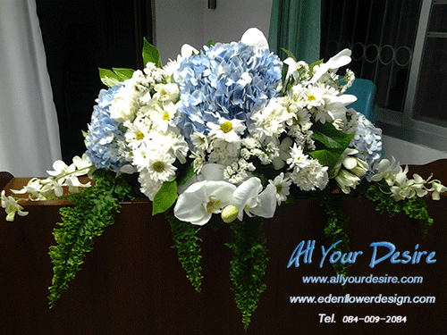 ดอกไม้สดโพเดี่ยม PD 001 - ราคาจุดละ 1,990 บาท
