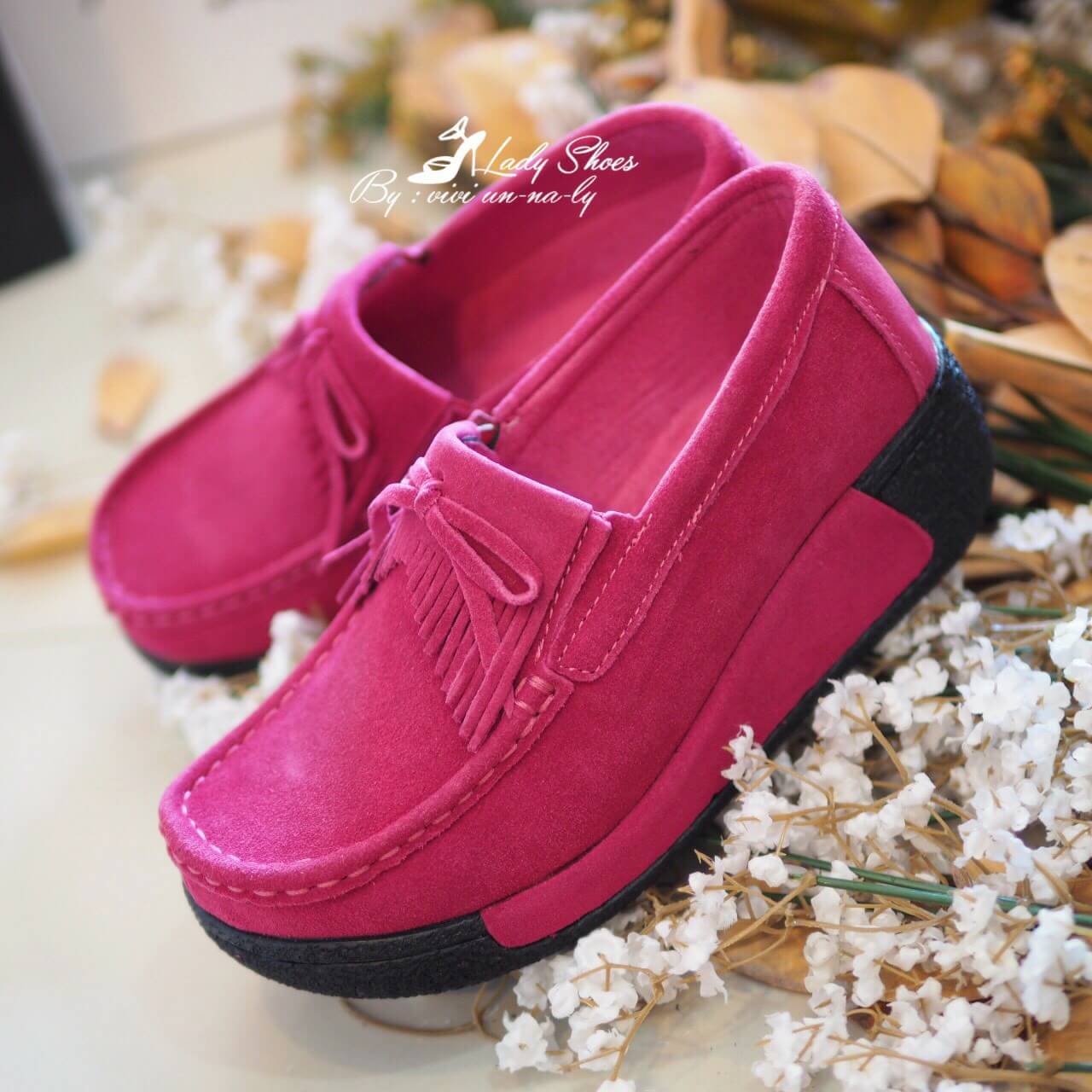รองเท้าผ้าใบเตารีดหนังแท้ (สีแดง)
