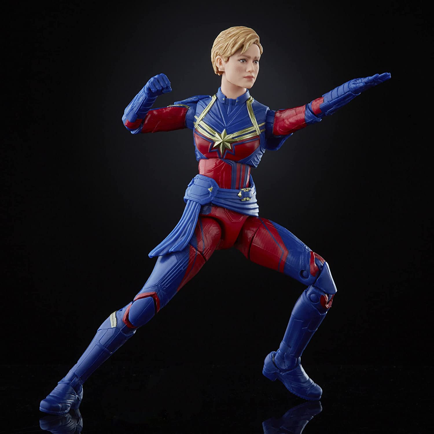 Hasbro Marvel Legends Series Captain Marvel and Rescue Armor Avengers Infinity Saga 6-inch Scale Figure (Amazon Exclusive) ฮาสโบร มาร์เวล เลเจนด์ หุ่นโมเดลฟิกเกอร์ กัปตัน มาร์เวล และ เรสคิวท์ ขนาด 6 นิ้ว ลิขสิทธิ์แท้