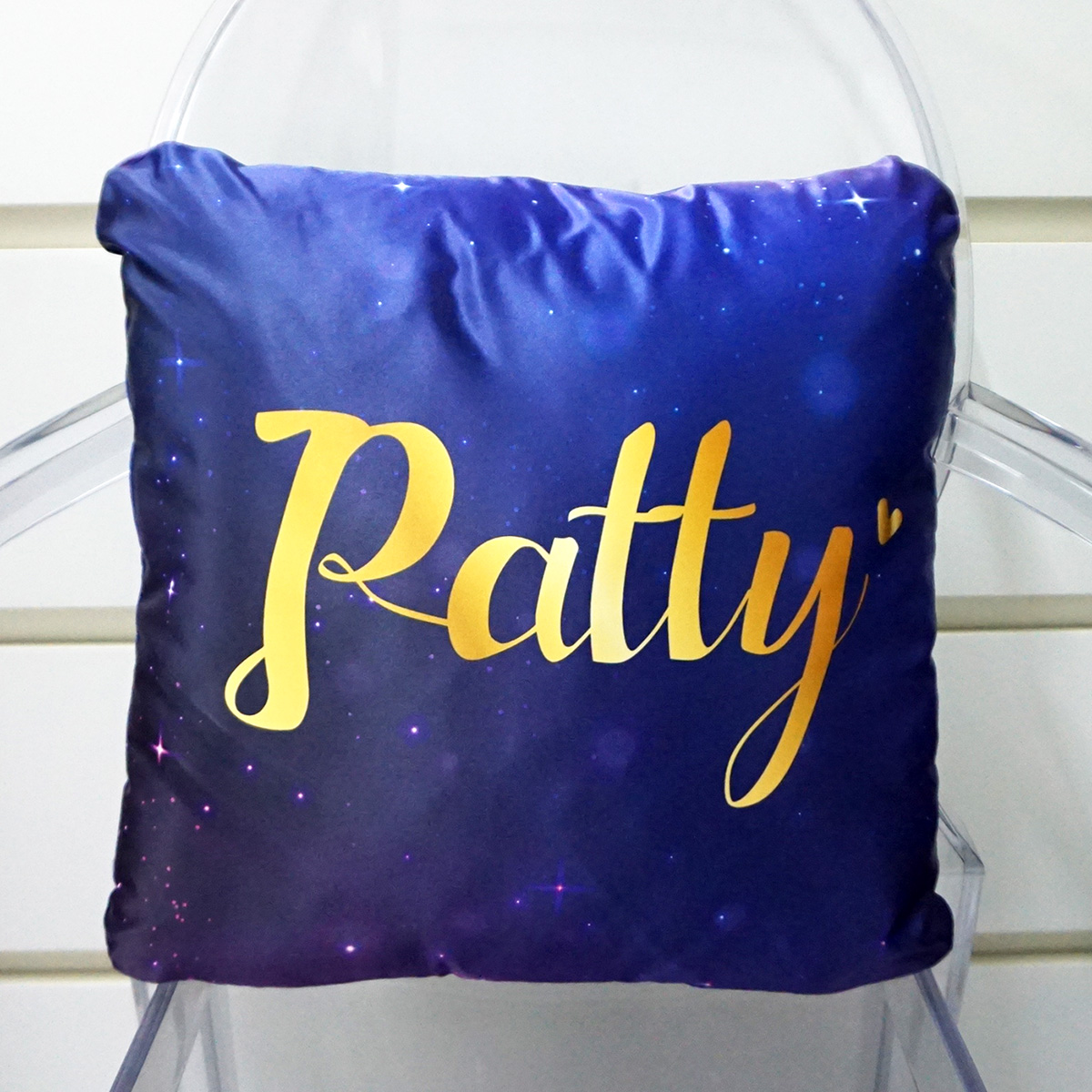 หมอนอิงสั่งทำใส่ชื่อ ลาย Galaxy