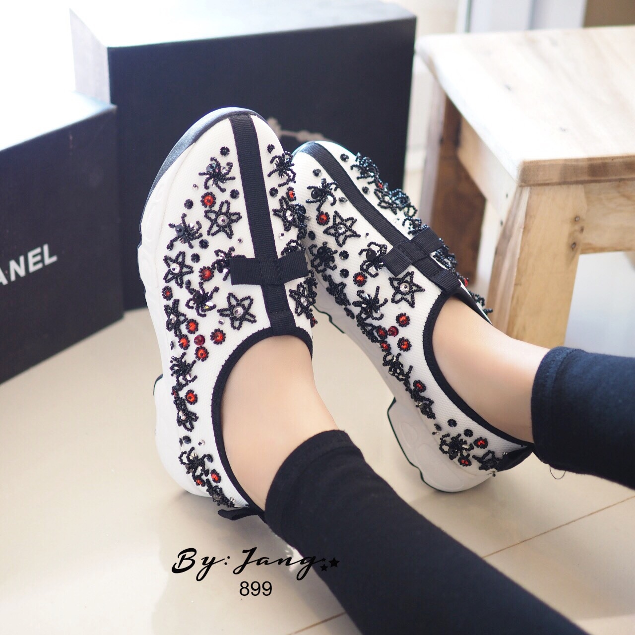 รองเท้า Dior Fusion Sneakers ลายปัดดาว