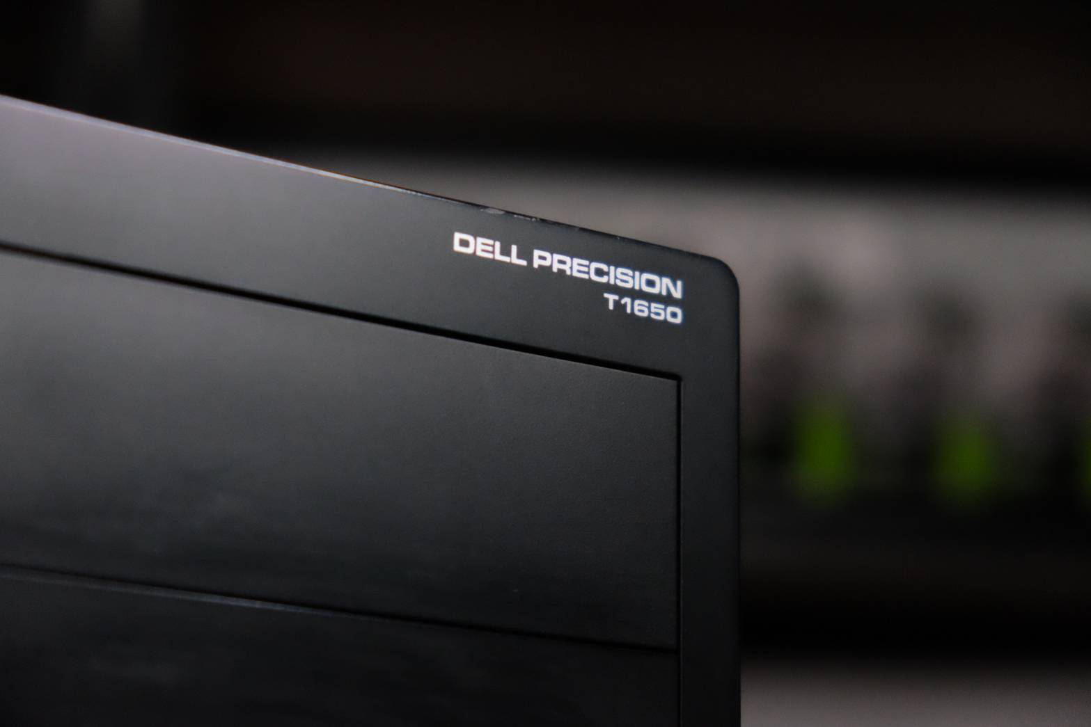 เวิร์คสเตชั่นมือสอง Dell T1650 (i3-3220 Ram8GB SSD120GB HDD1TB) แถม Wifi Card 2.4 GHz มีประกันร้าน ดูแลดี