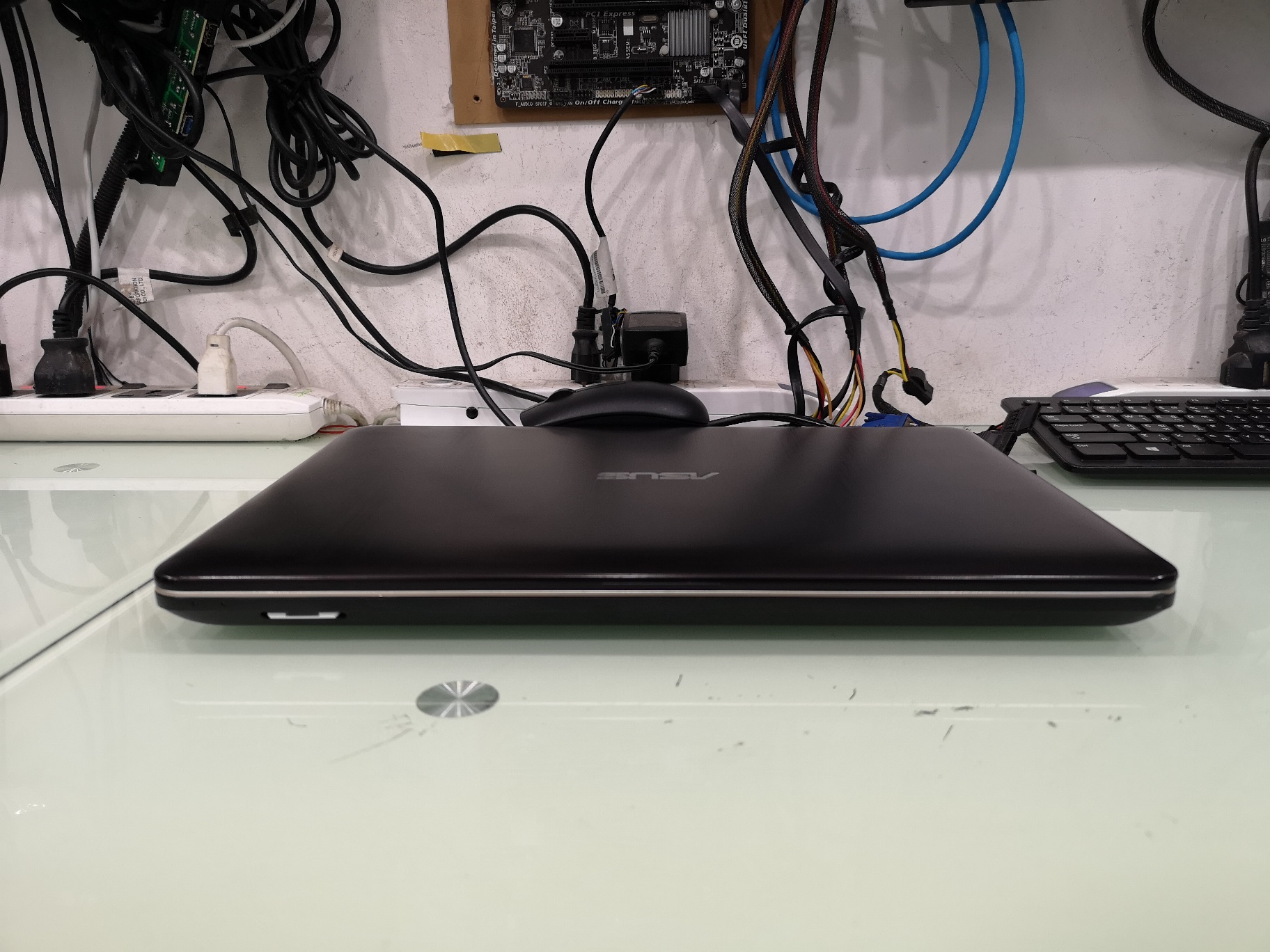 ASUS X441NC N4200 GT810