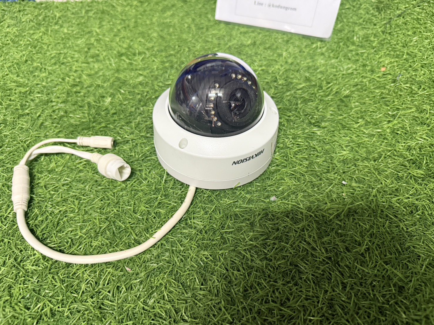 กล้อง Hikvision DS-2CD1121-I มี 2 ตัว