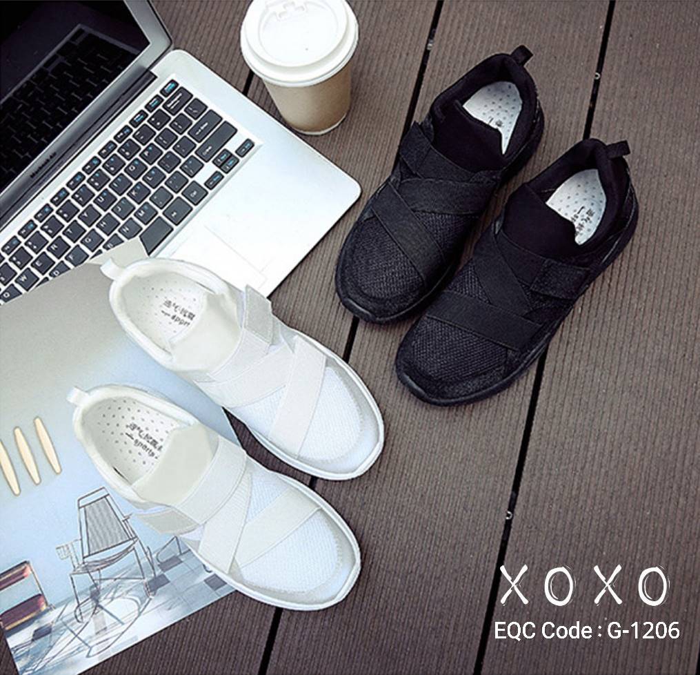 รองเท้าผ้าใบสวมทรงSportแต่งเมจิกเทป (สีขาว)