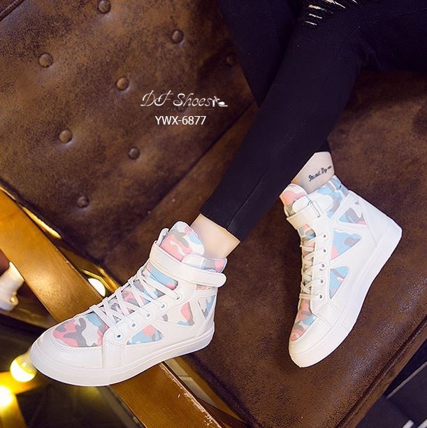 รองเท้าผ้าใบหุ้มข้อพาสเทล Military (สีน้ำเงิน)