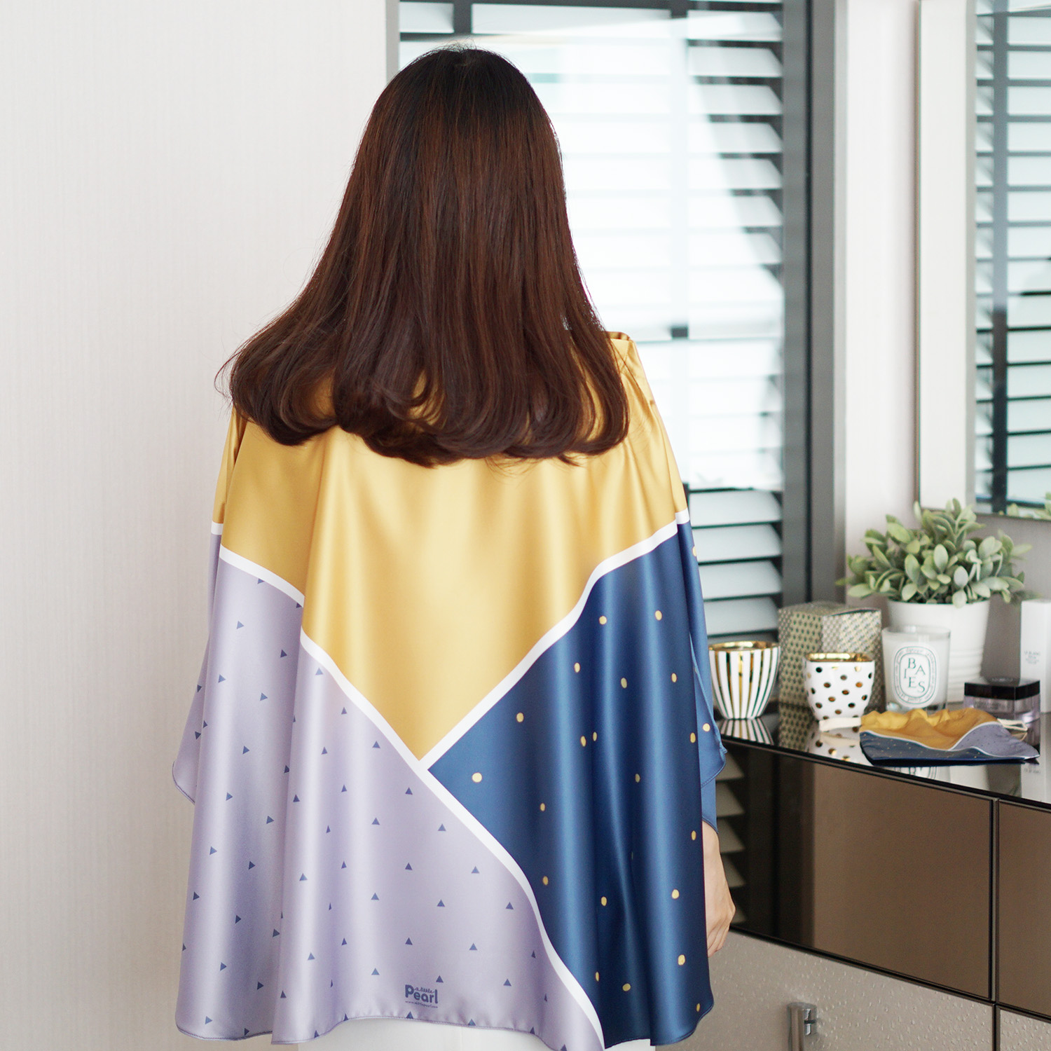 ผ้าคลุมให้นม สั่งทำใส่ชือ ลาย Triangle - Mustard/Grey/Navy