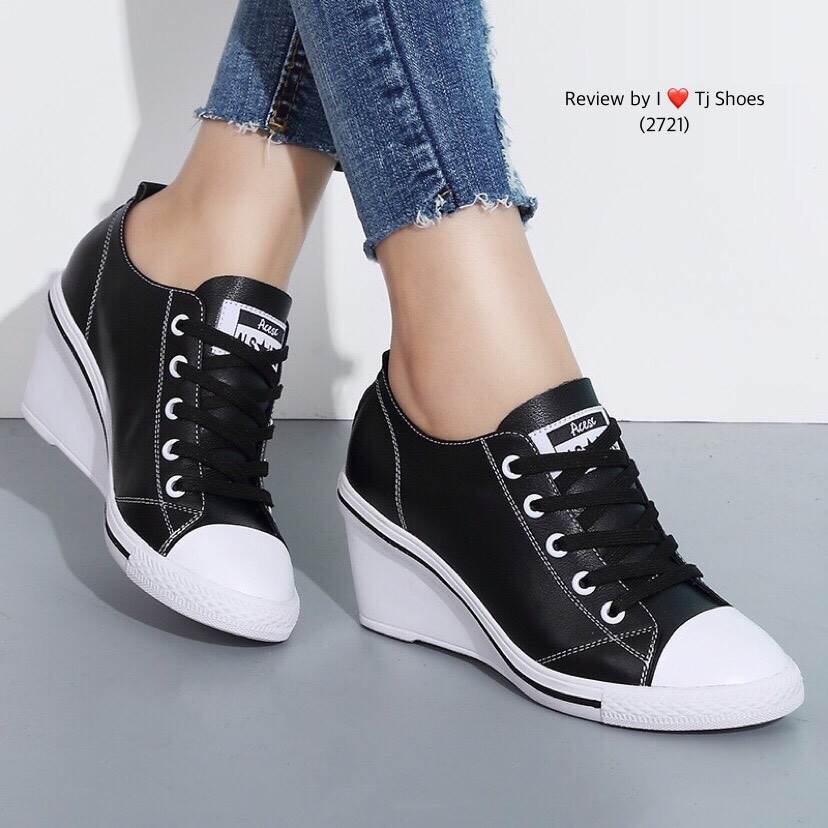 รองเท้าผ้าใบส้นเตารีดหนัง (สีขาว)