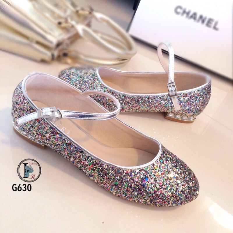 รองเท้าคัทชูกลิตเตอร์ Style MIU MIU (สีเงิน)