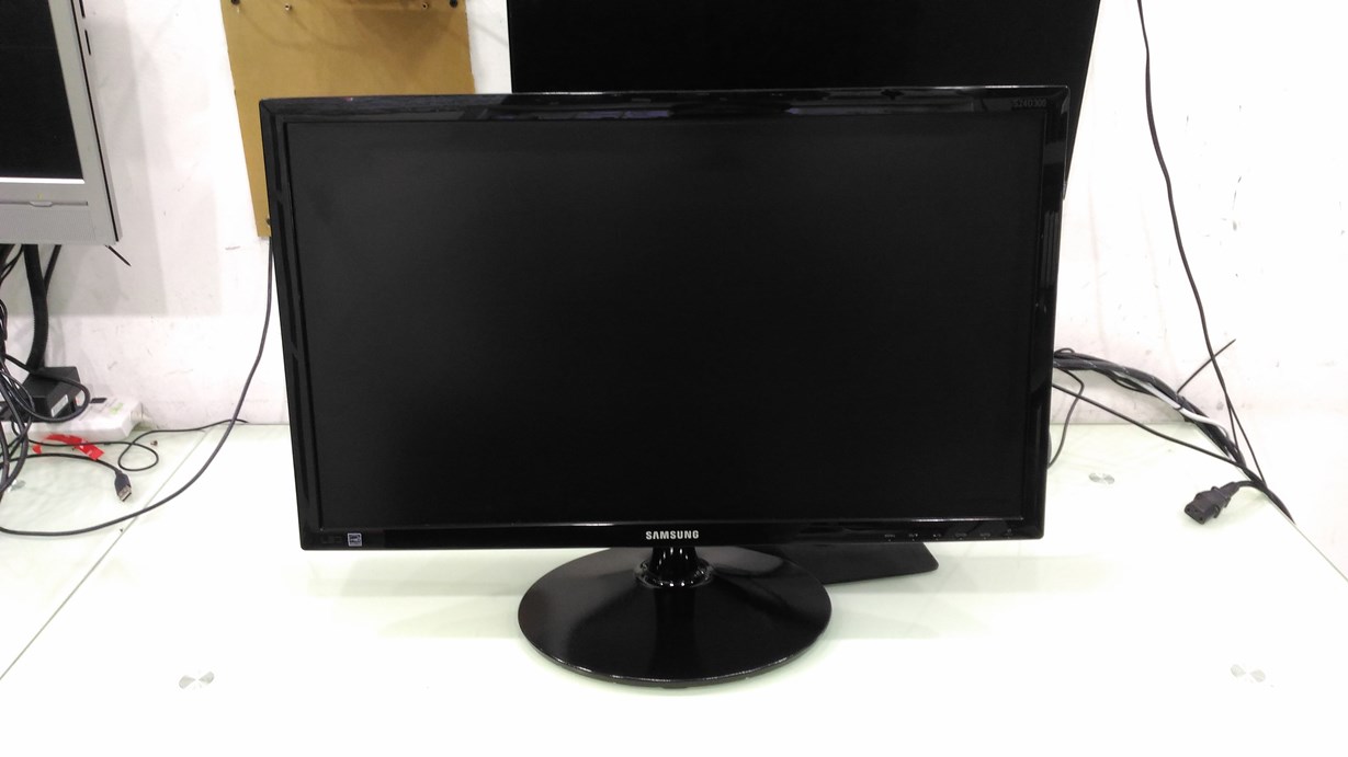 SAMSUNG S24D300HS/XT 24" Full HD HDMI