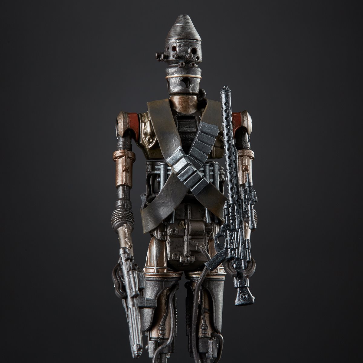 Hasbro Star Wars The Black Series IG-11 Droid 6-inch-scale Figure ฮาสโบร สตาร์ วอร์ส เดอะ แบล็ค ซีรีส์ หุ่นโมเดลฟิกเกอร์ หุ่นยนต์ไอจี-11 ขนาด 6 นิ้ว ลิขสิทธิ์แท้