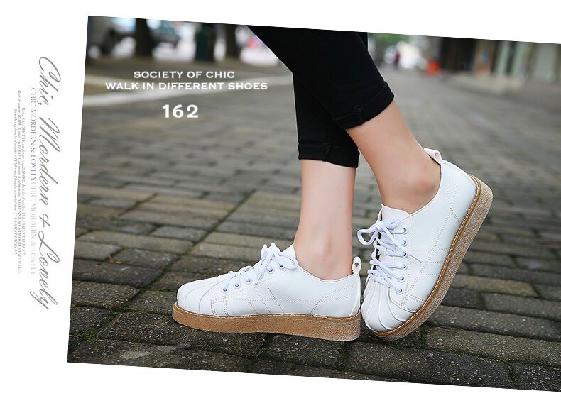 รองเท้าผ้าใบหนังนิ่มสไตล์วินเทจ (สีดำ)