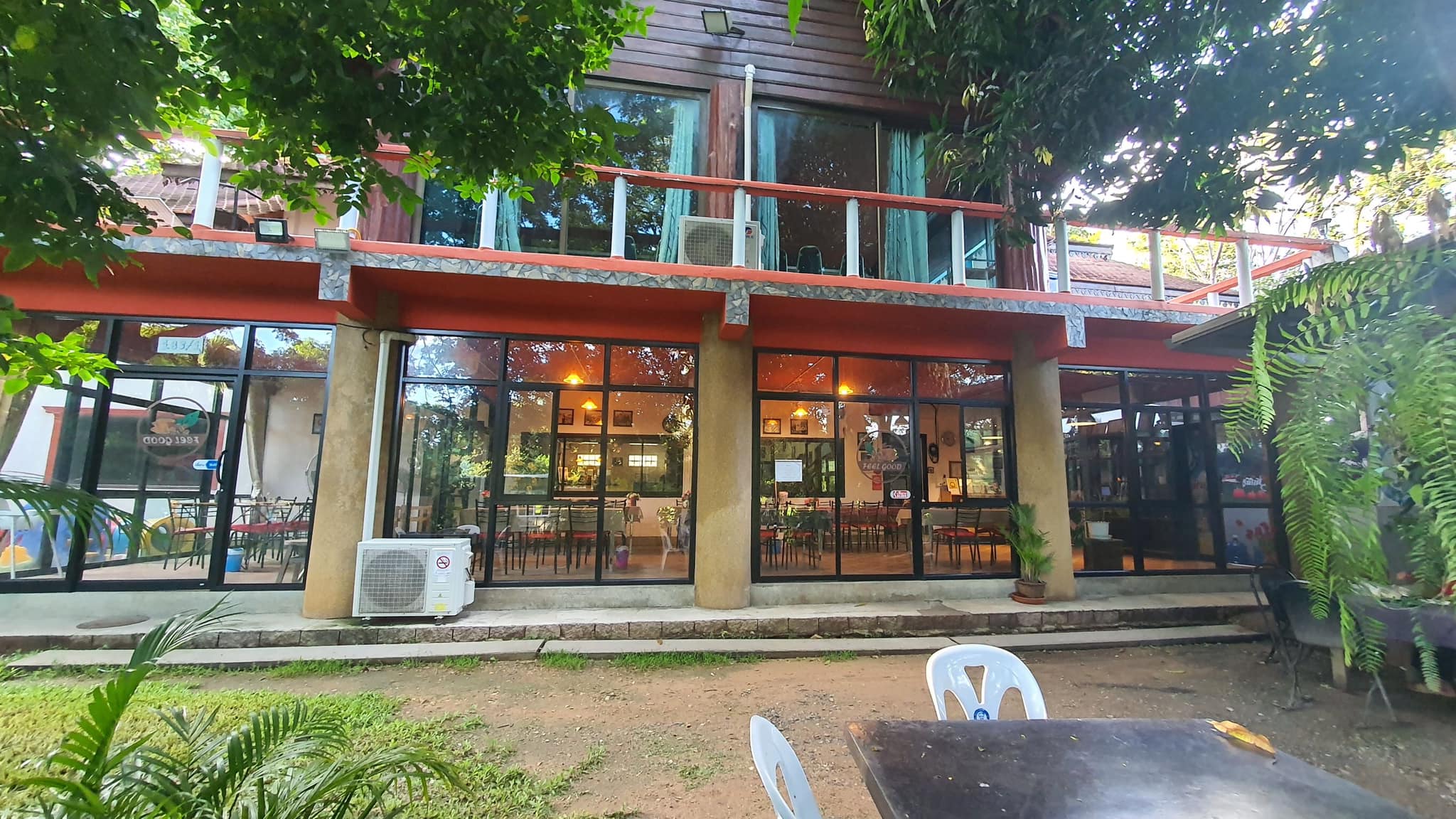 ขายรีสอร์ทพร้อมสวนอาหาร ใน จ.ลำพูน บรรยากาศท่ามกลางธรรมชาติ วิวเขาและทุ่งนา