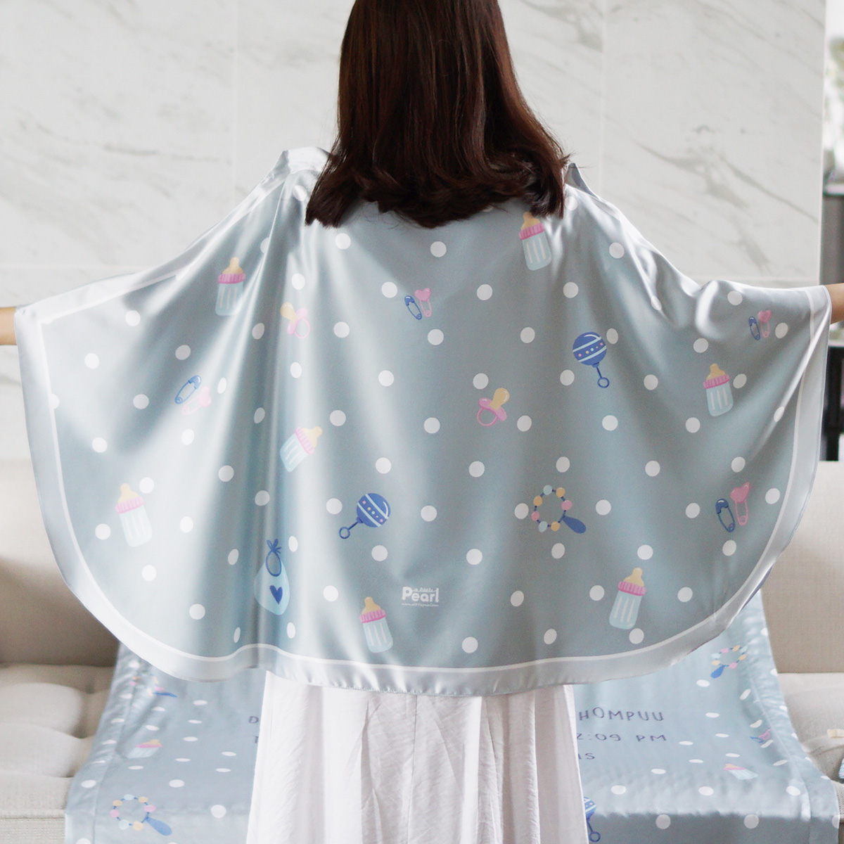 ผ้าคลุมให้นม สั่งทำใส่ชือ ลาย Polka Dot - Milk - Green