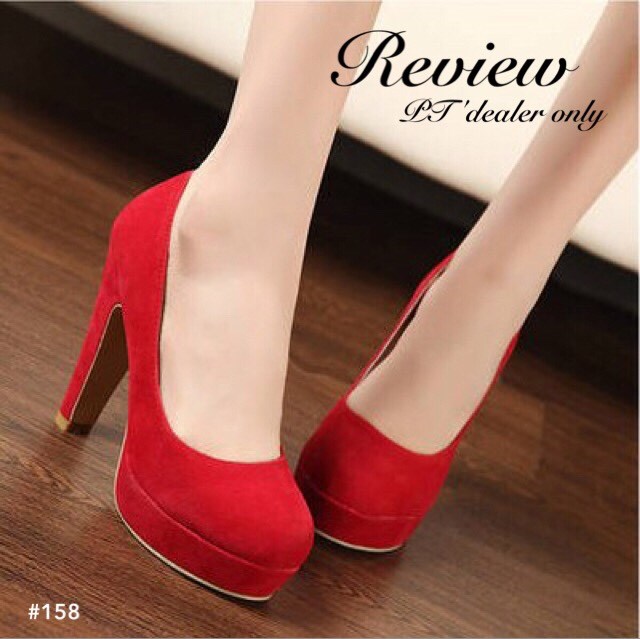 พร้อมส่ง : รองเท้าส้นสูงกำมะหยี่ (สีแดง)