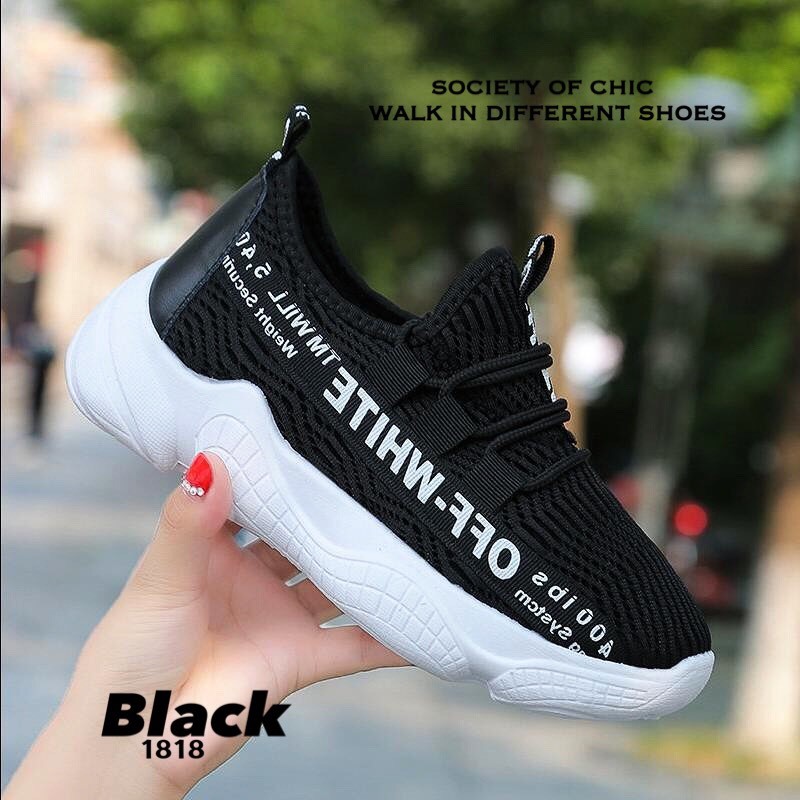 รองเท้าผ้าใบผ้าตาข่ายทรง Sport (สีดำ)