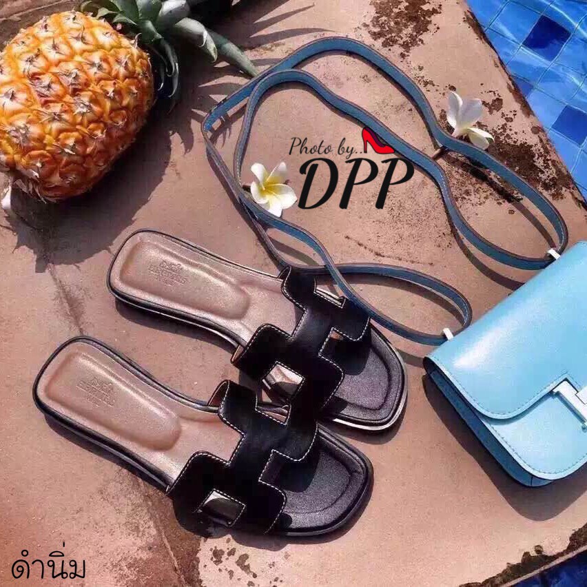 รองเท้า HERMES Sandals Leather (สีเงินหนังนิ่ม)