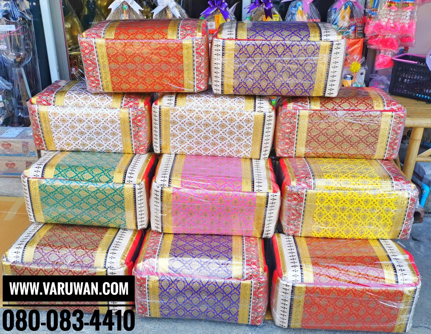 อาสนะผ้าลายไทย พร้อมหมอนกราบ