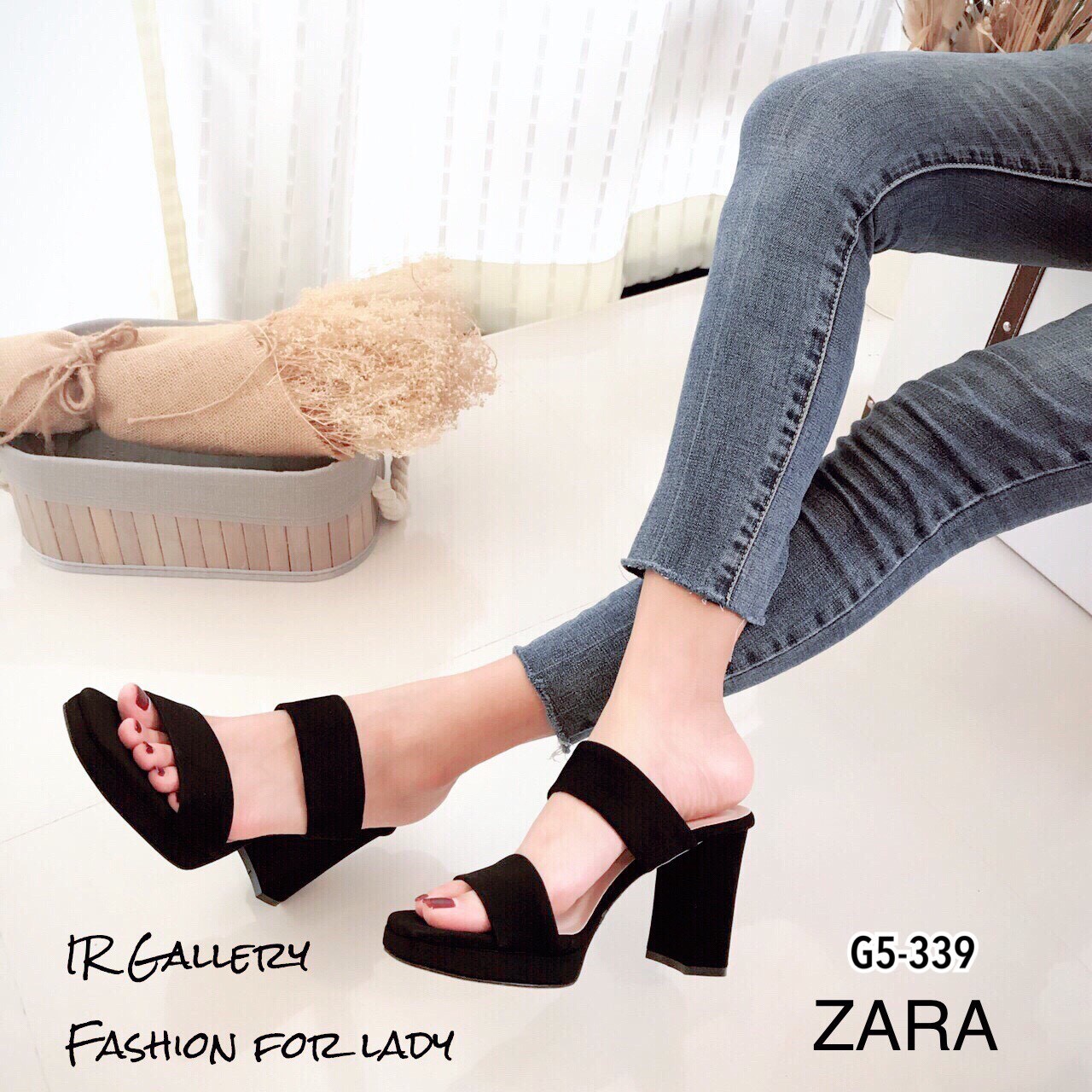 รองเท้าส้นตันเปิดส้น Style Zara (สีดำ)