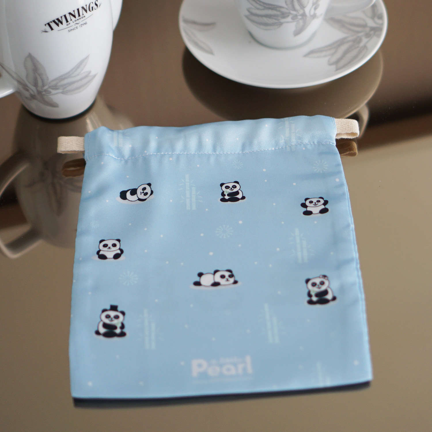 ผ้าคลุมให้นม สั่งทำใส่ชือ ลาย Panda - Blue