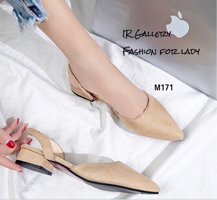 รองเท้าคัทชูส้นเตี้ยรัดส้น (สีดำ)