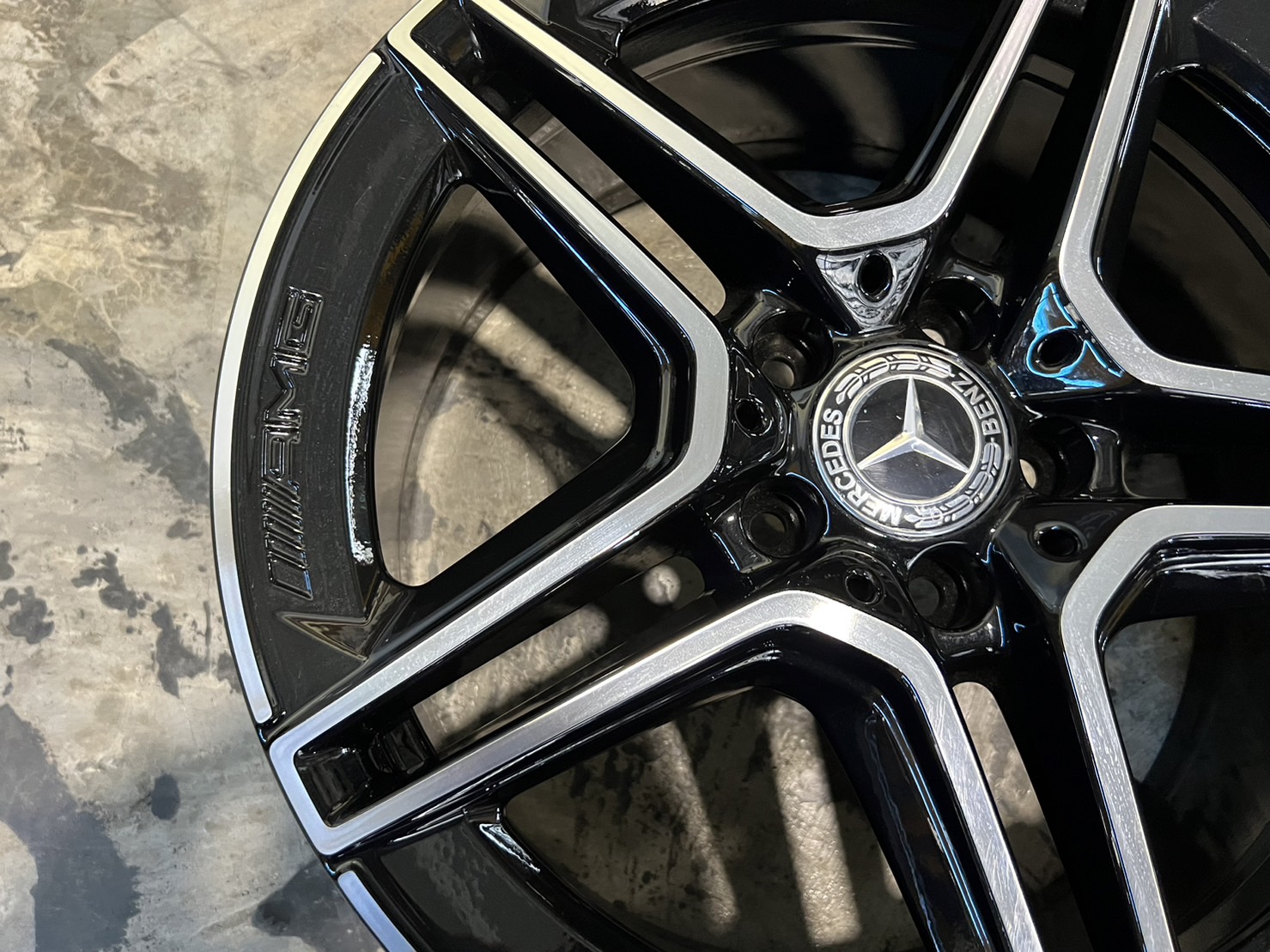 ล้อเบนซ์แท้ AMG 5 tawin spoke 18" C-class w205