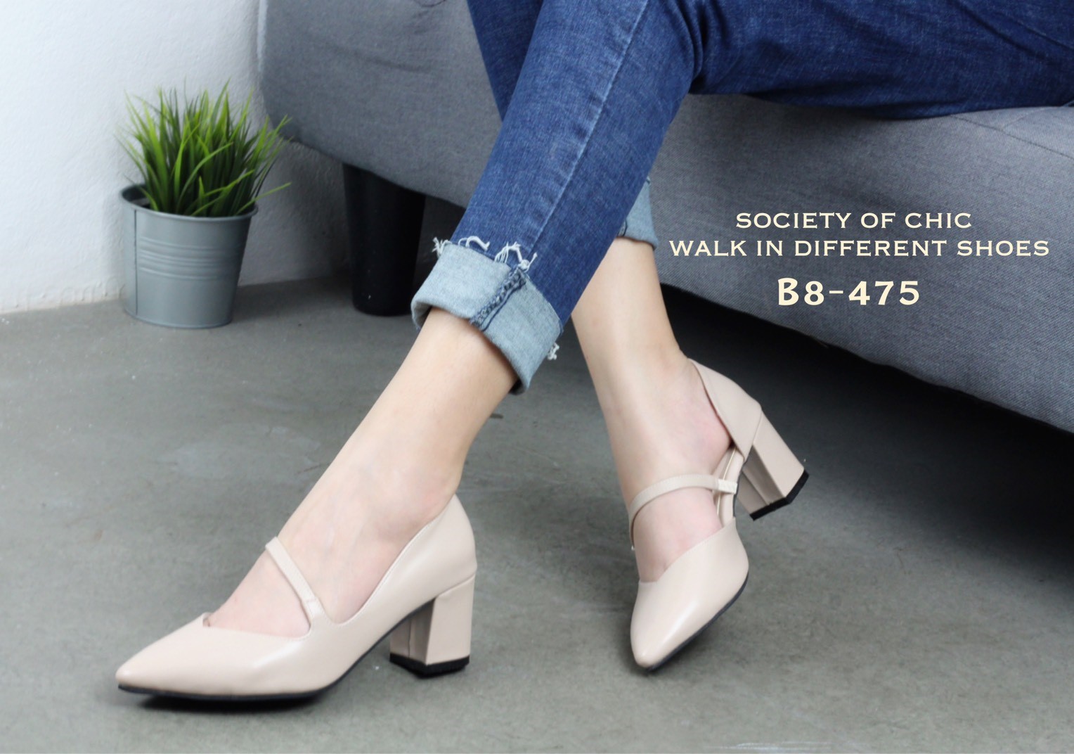 รองเท้าคัทชูส้นเตี้ยแต่งสายคาด (สีเขียว)