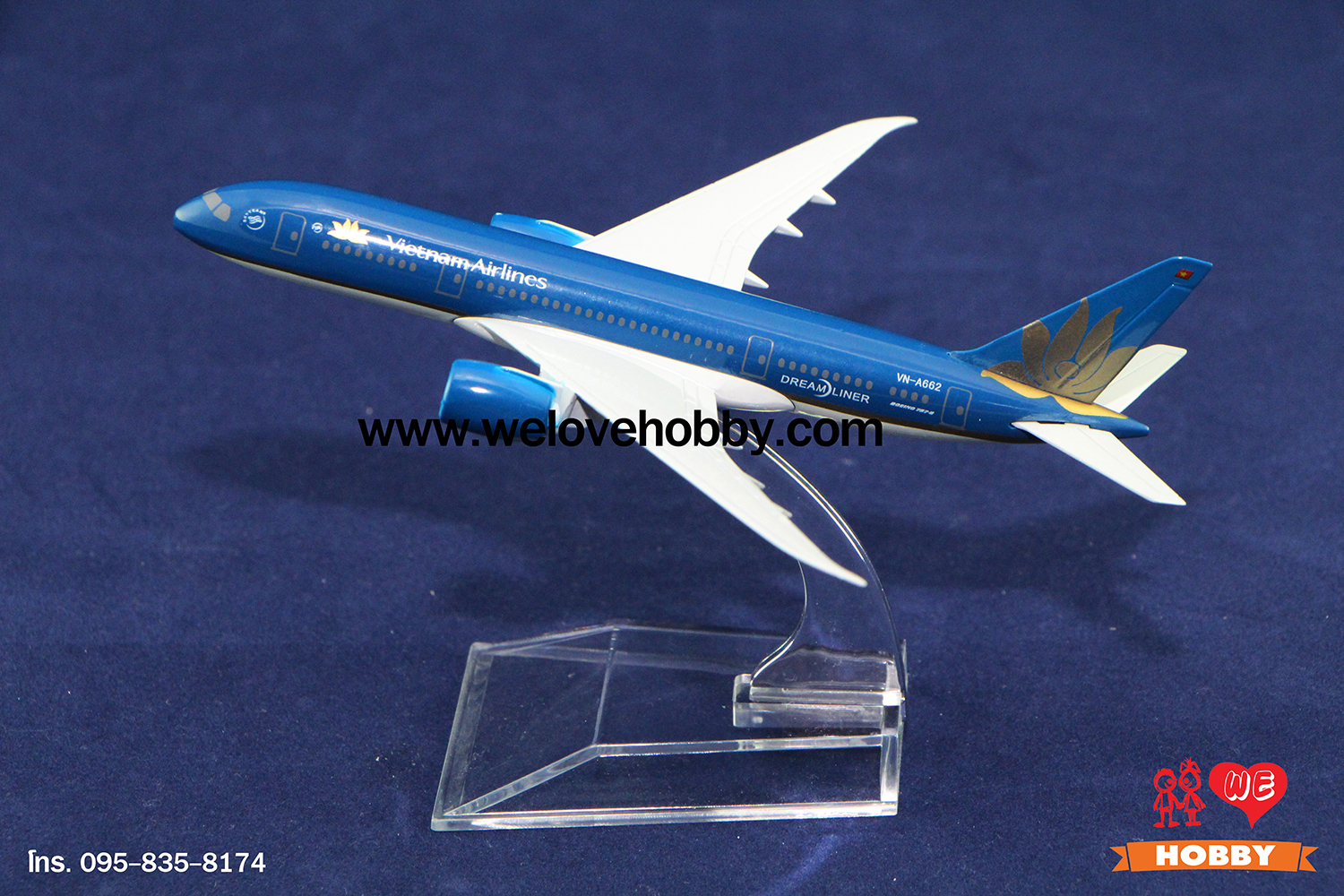 โมเดลเครื่องบิน Vietnam Airlines เวียดนาม (Boeing 787 Dreamliner)