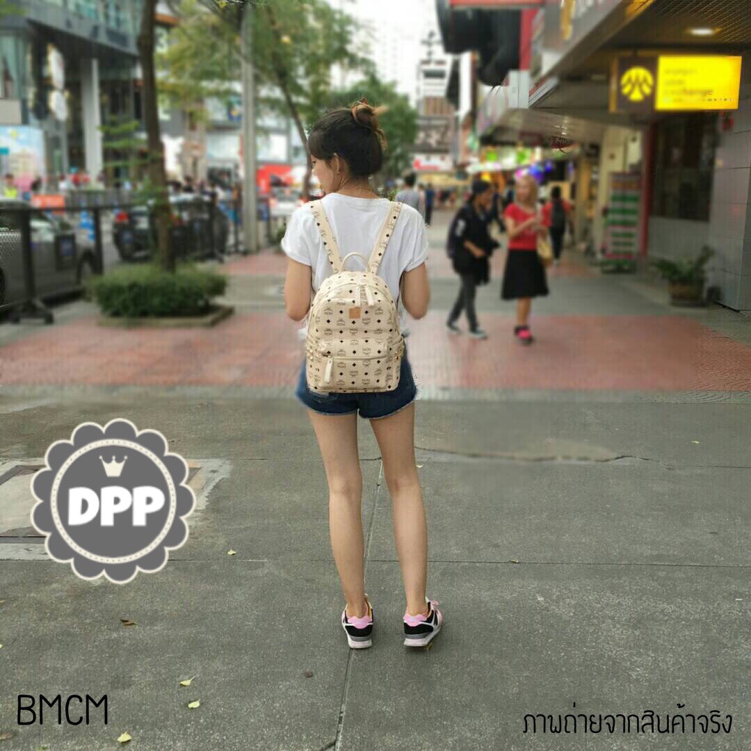 กระเป๋าเป้ MCM (สีครีม)