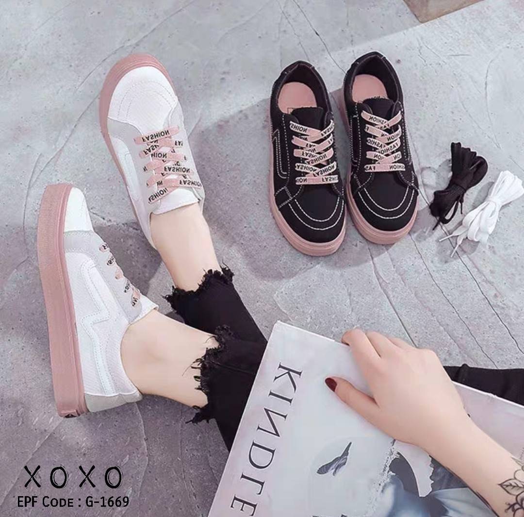 รองเท้าผ้าใบแฟชั่นทูโทนพาสเทล (สีดำ)