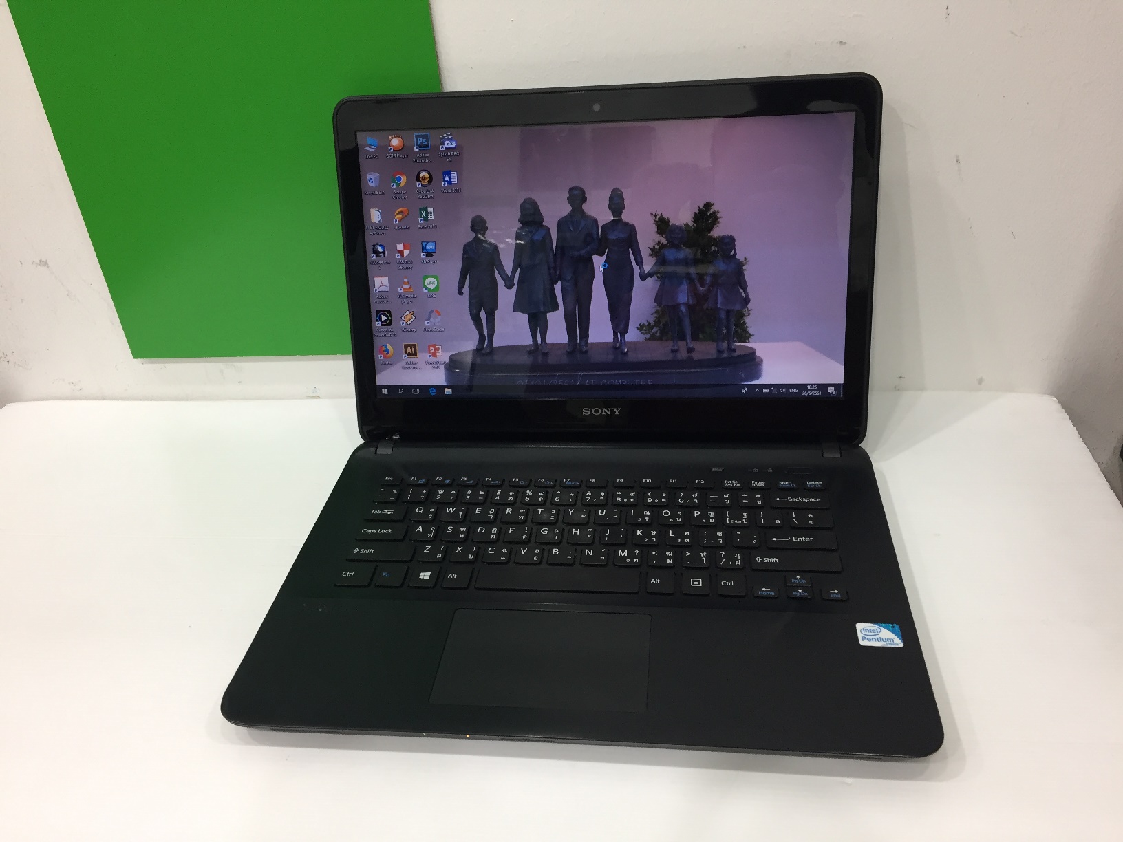 Sony VAIO SVF142C1WW