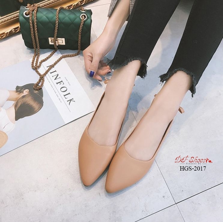 รองเท้าคัทชูส้นแบนแต่งโบว์หลัง (สีกากี)