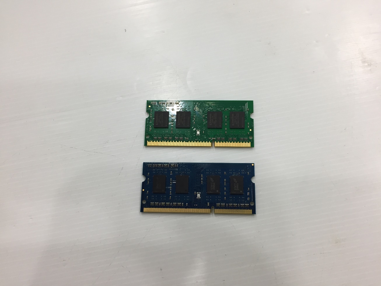 4GB. DDR-3L 1600 KINGSTON NB.