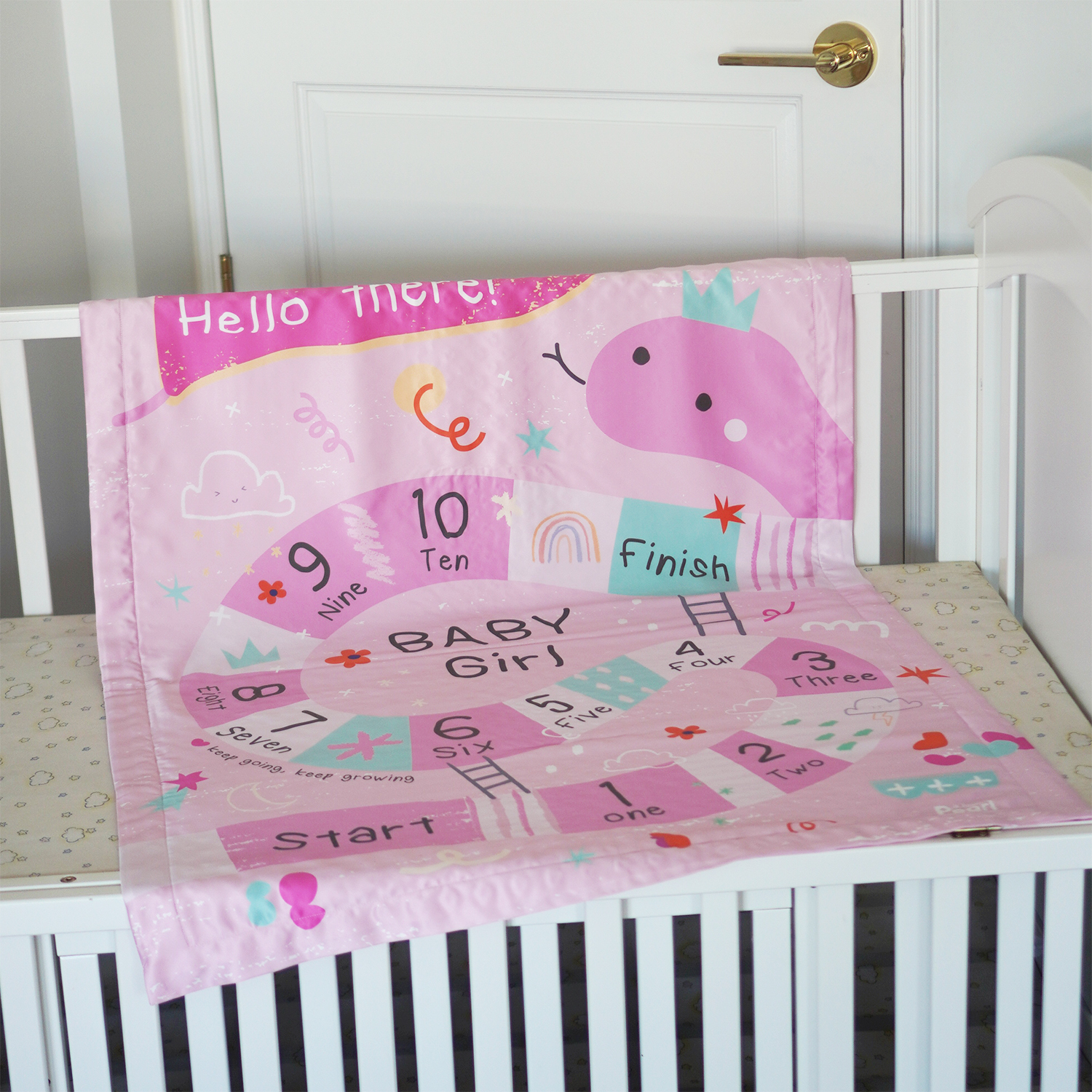ผ้าห่ม ผ้าไหมเสปน ด้านหลังผ้า minky ขนาด 75x100cm - ลาย Snake and Ladders - Pink