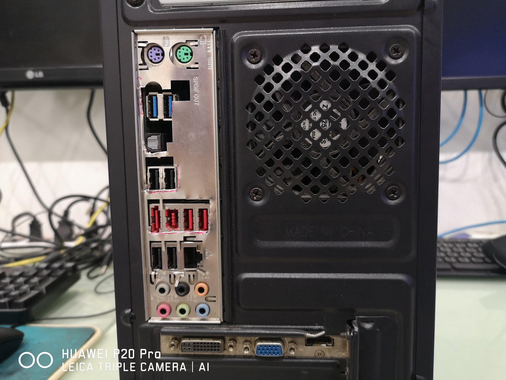 i5-2400 SSD60GB. GT730