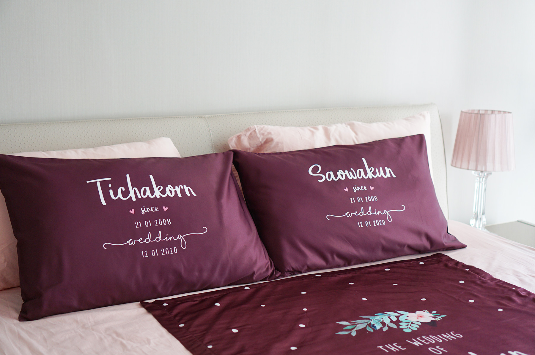 ปลอกหมอนหนุนคู่ พิมพ์ลายเต็มผืน Best Name - Burgundy