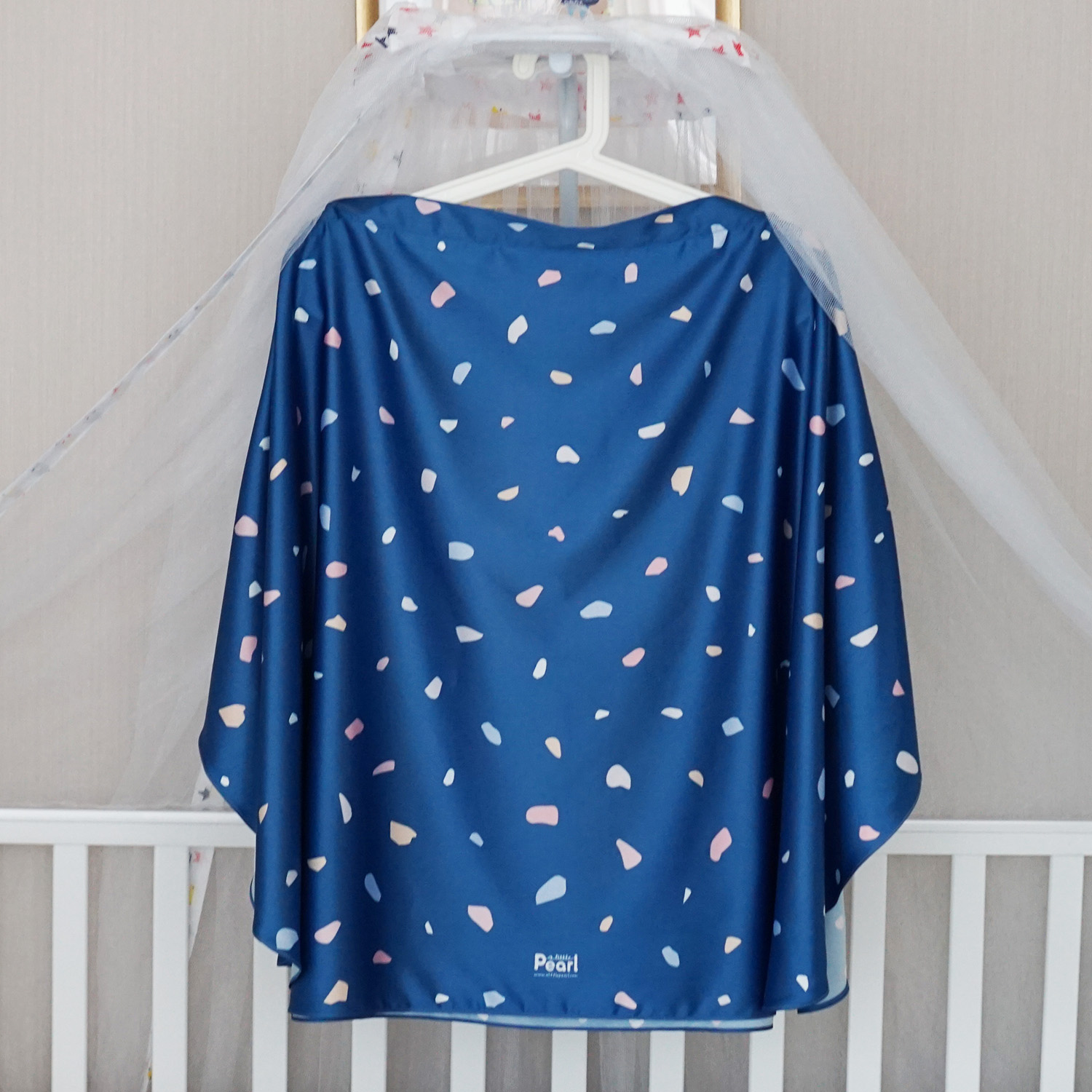 ผ้าคลุมให้นม สั่งทำใส่ชือ ลาย Terrazzo - Navy