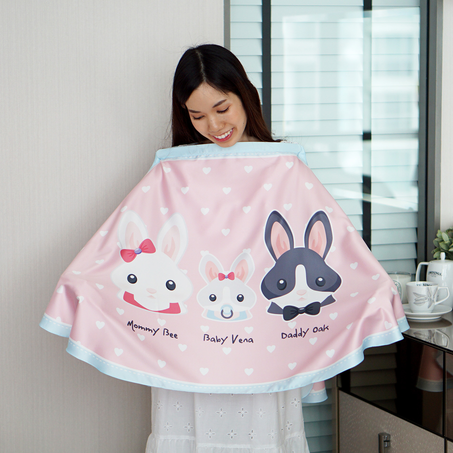ผ้าคลุมให้นม สั่งทำใส่ชือ ลาย Rabbit Family - Pink