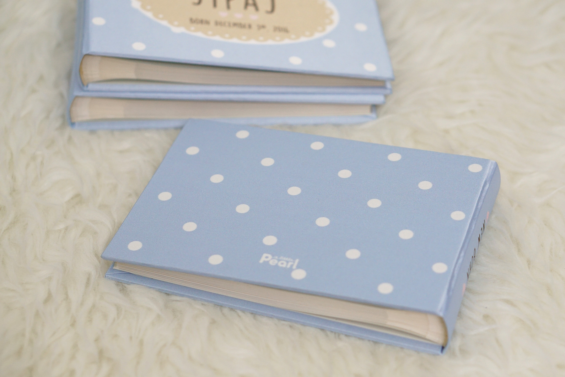 อัลบั้มสั่งทำใส่ชื่อ ลาย Polka Dot - Oval Label