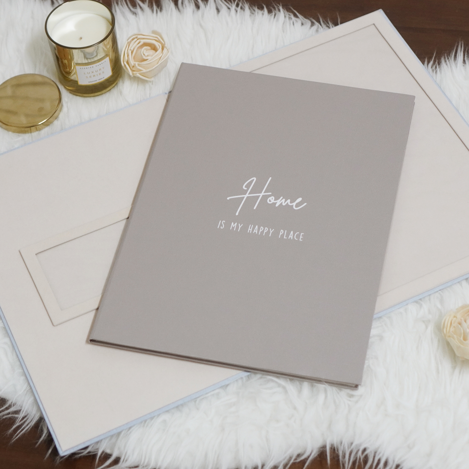 แฟ้มใส่โฉนดที่ดินและทะเบียนบ้าน แบบพร้อมส่ง ลาย Minimal - สี Taupe (ใส่โฉนด 1 ช่อง ใส่ทะเบียนบ้าน 1 ช่อง)