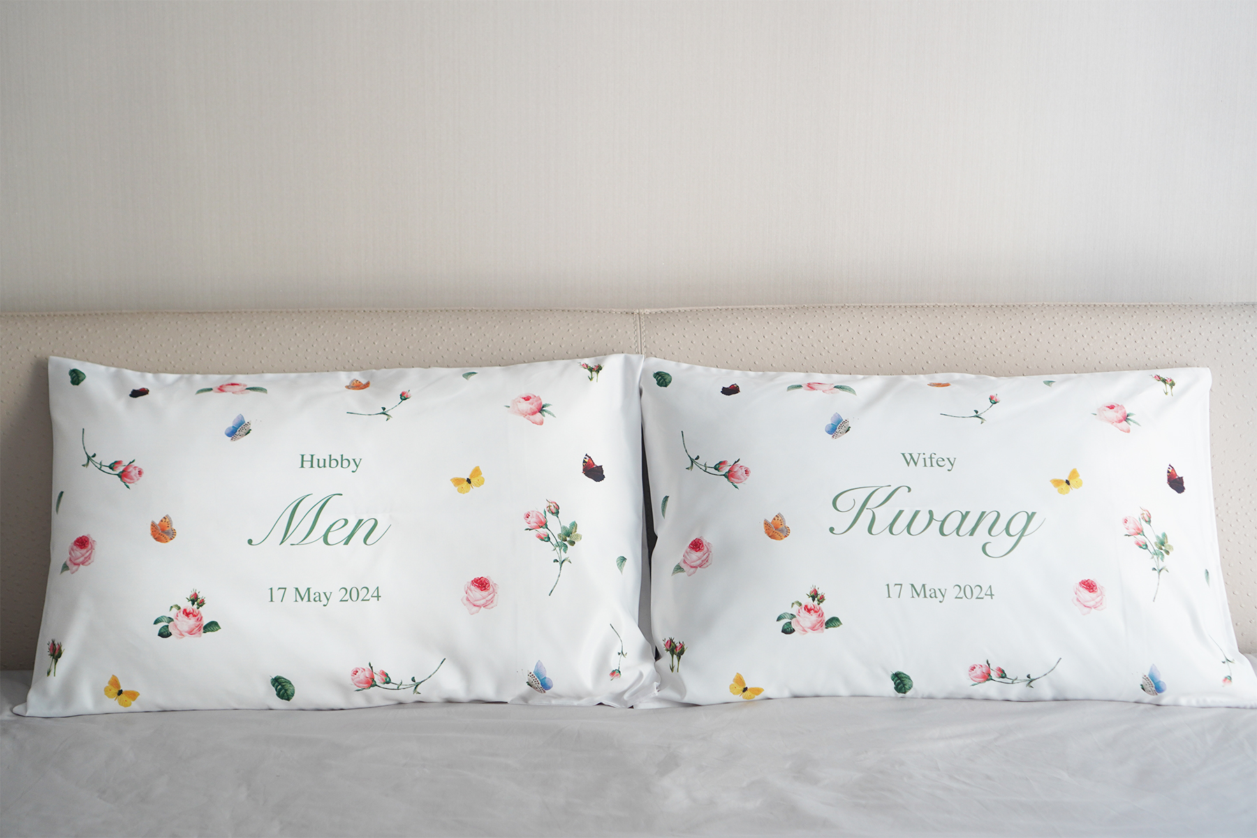 ปลอกหมอนหนุนคู่ สีขาว ลาย Roses & Butterfly