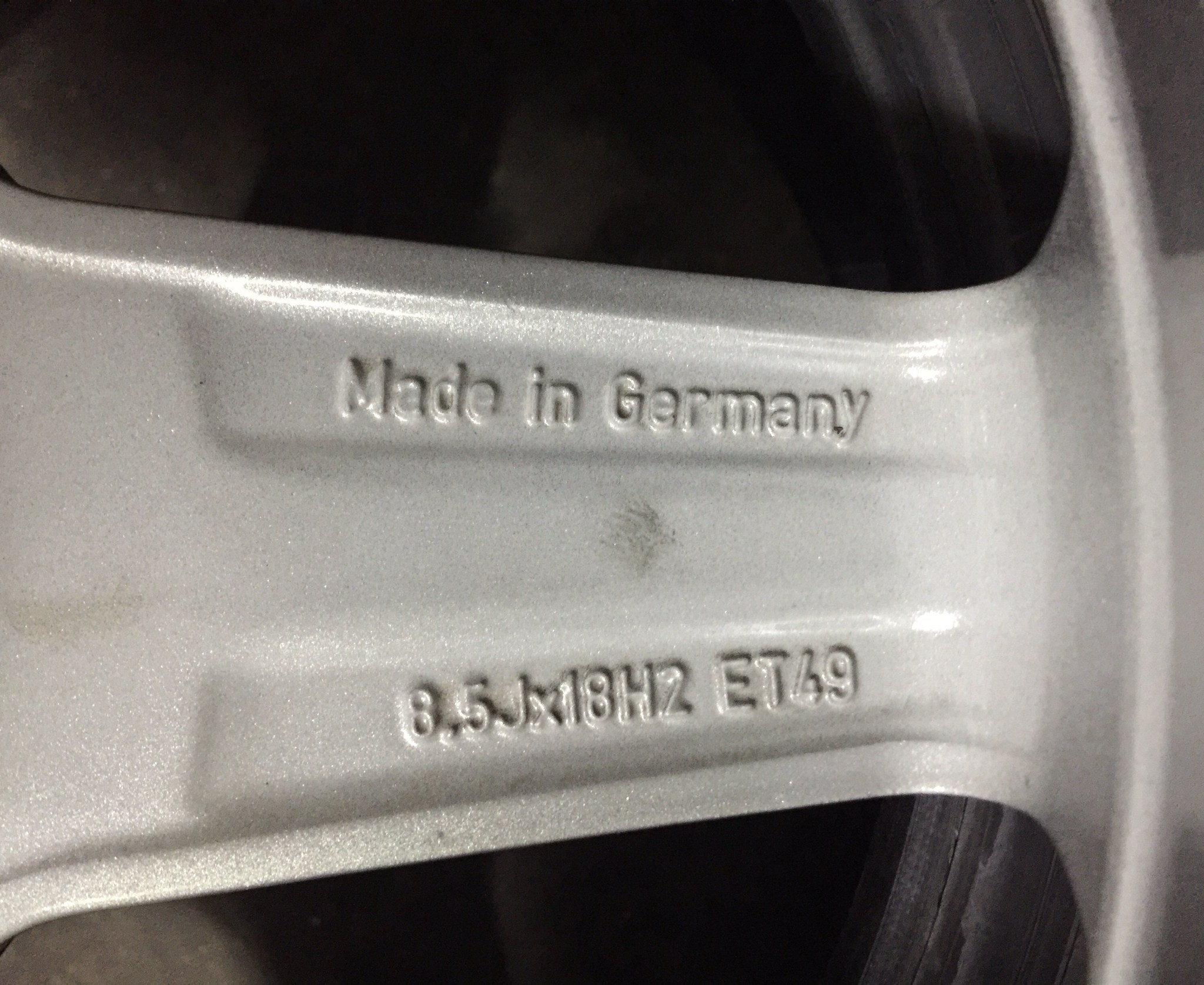 ล้อแท้ AMG ST6 18" 8.5" et +49