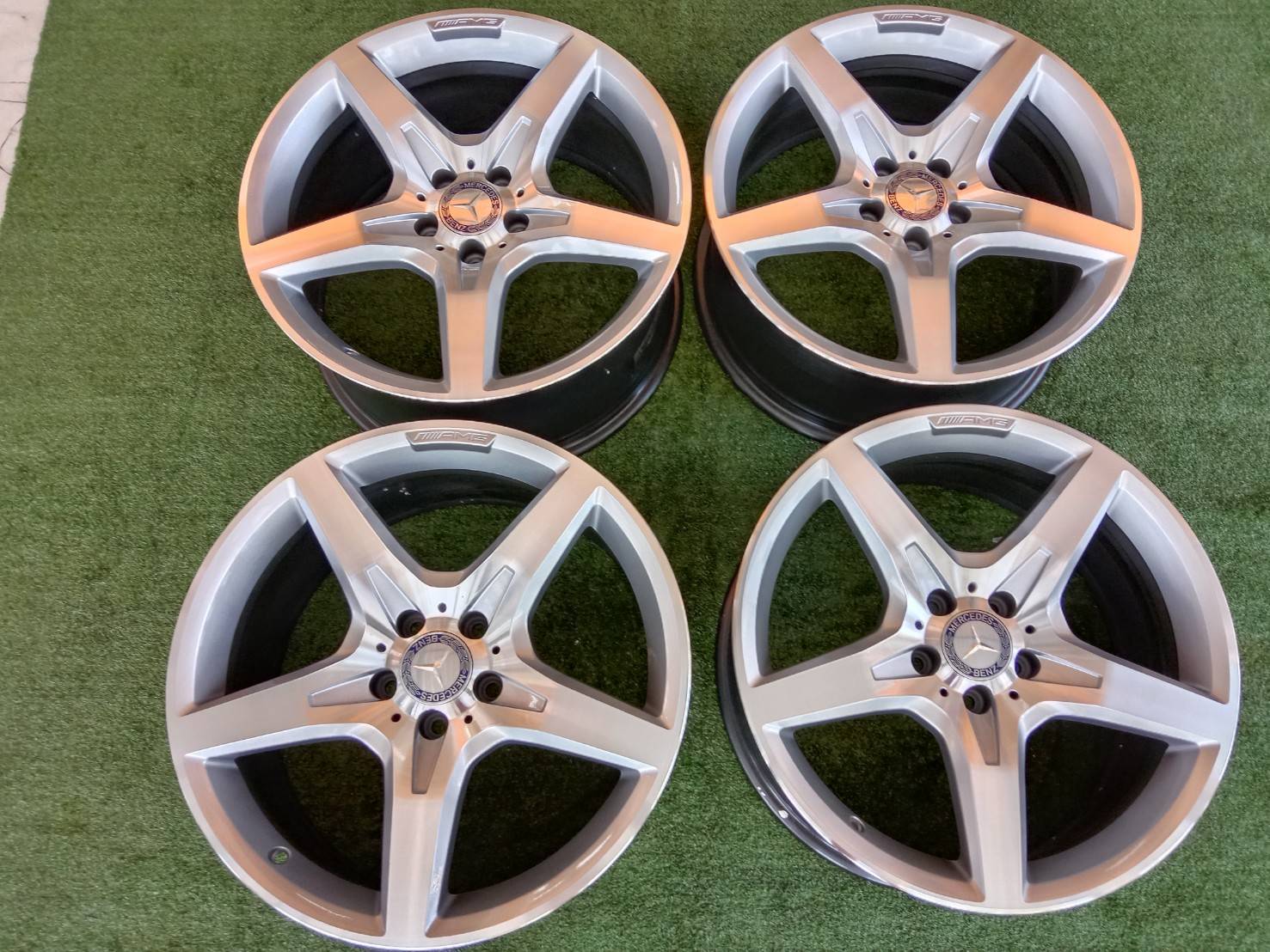 ล้อแท้ AMG 5 SPOKE BENZ SL R231 19"