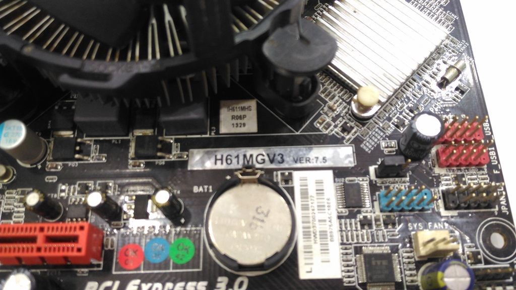 BIOSTAR H61MGV3 + G2020