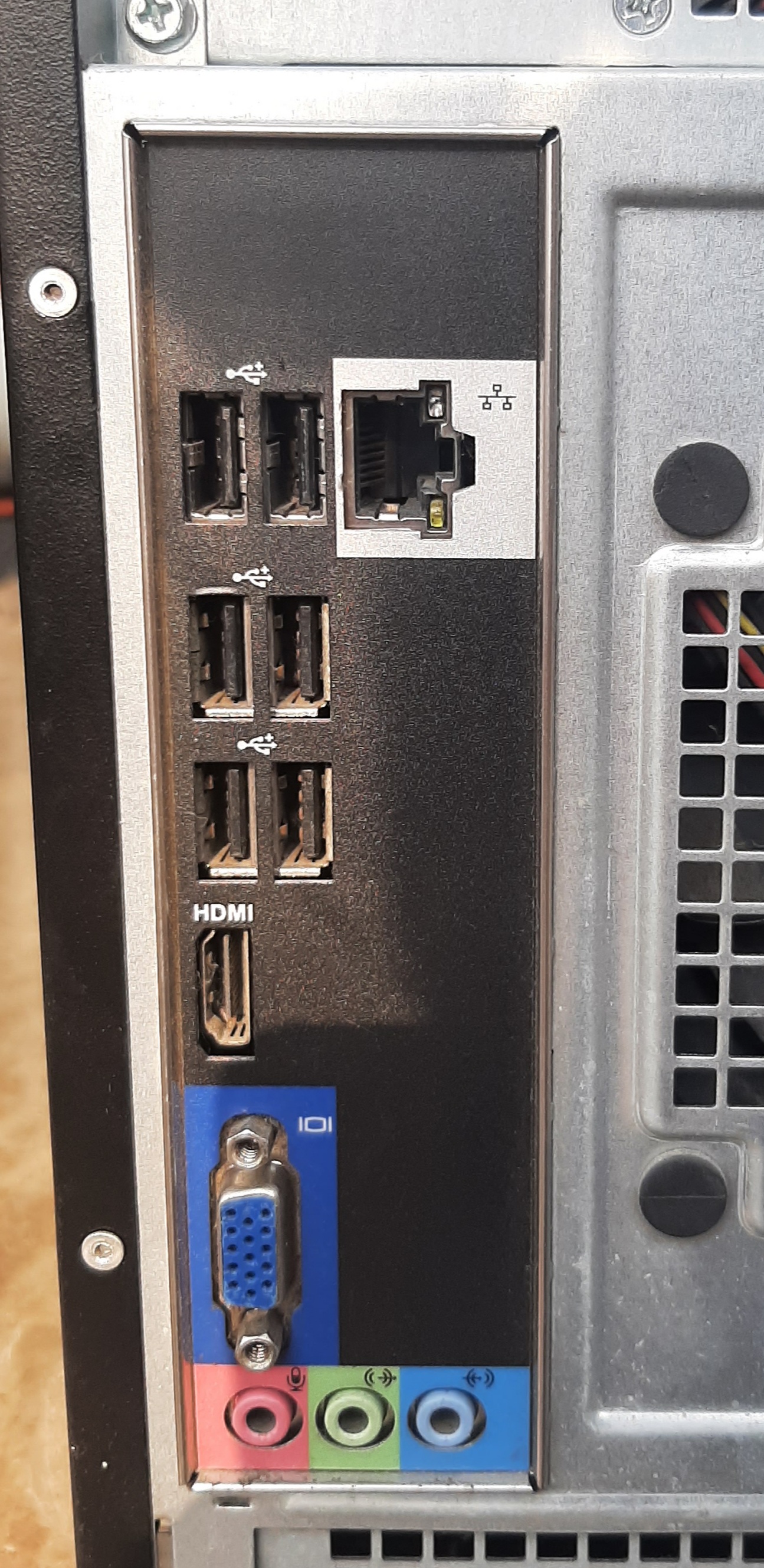 PC มือสอง สภาพดี Dell Optiplex 390 MT + Mainboard + Power (เครื่องเปล่า) รองรับ CPU Gen2 Ram DDR3 ประกันร้าน 1 เดือน