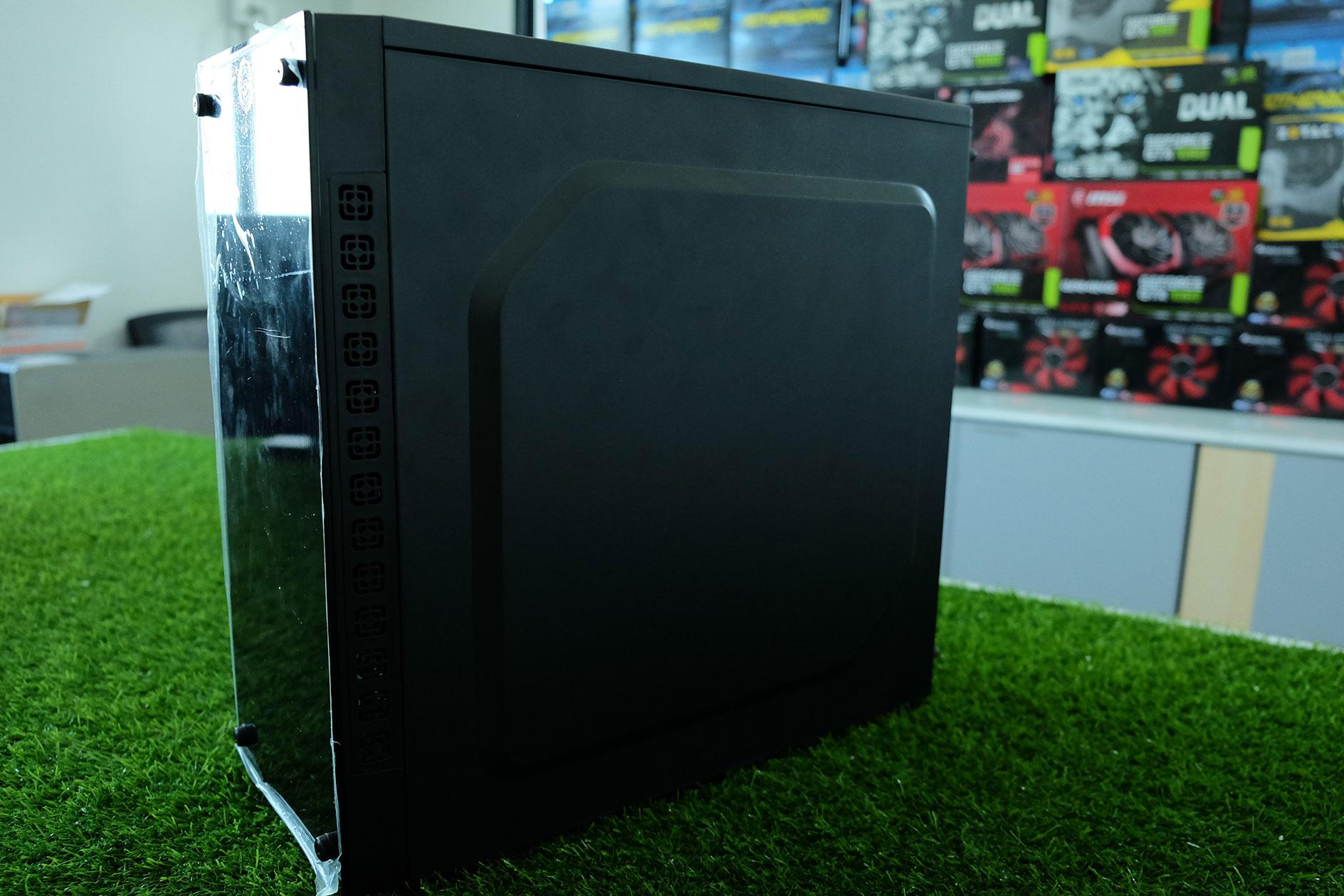 Sapphire COMPACT i3-530 Ram 4 Gb HDD 320 GB VGA 1 GB พร้อมใช้งาน เคสสวย