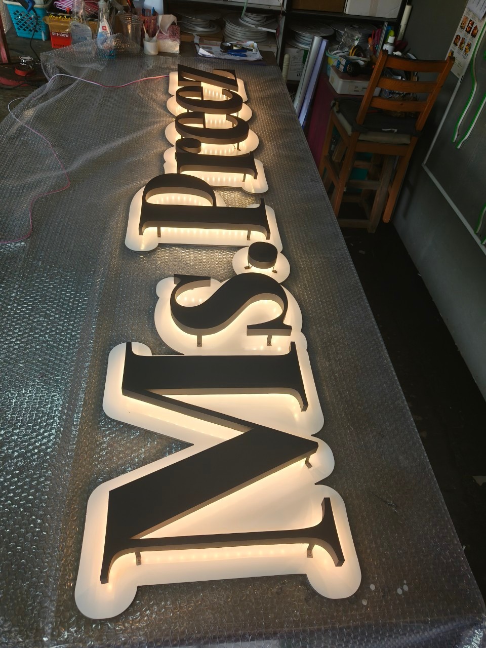 ป้ายไฟออกหลัง Ms.Pree2