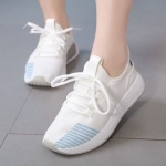 รองเท้าผ้าใบแฟชั่นสไตล์Sportแต่งสี (สีฟ้า)