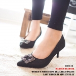 พร้อมส่ง : รองเท้า Manolo Blahnik (สีดำ)